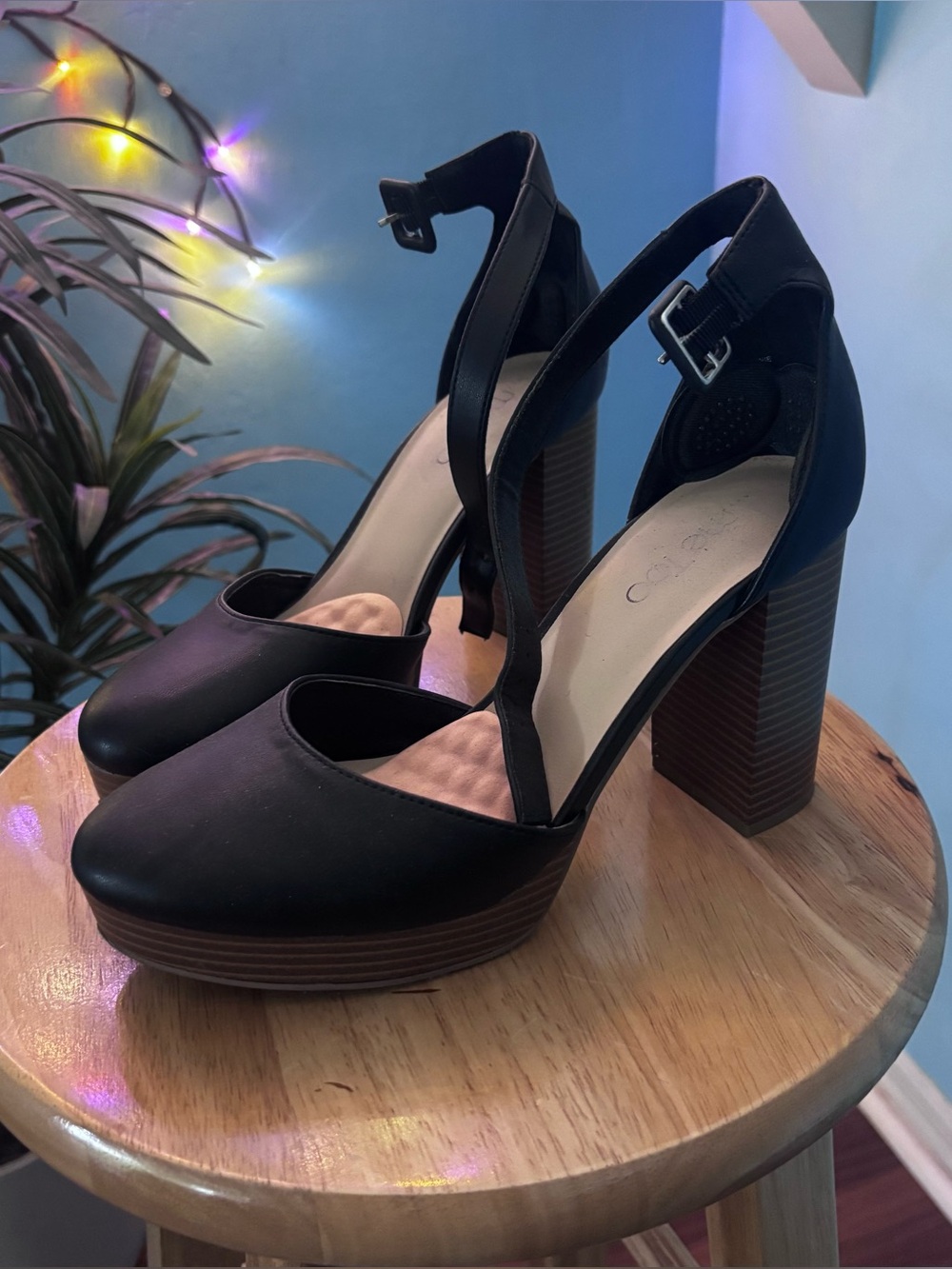 Me Too Black Ankle-Strap Platform Heels - Women Size 9